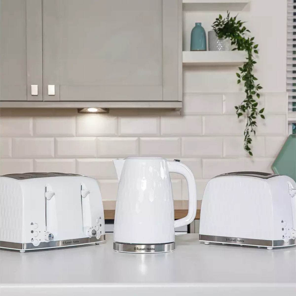 Russell Hobbs Honeycomb Electric 1.7L Cordless Kettle White | 26050